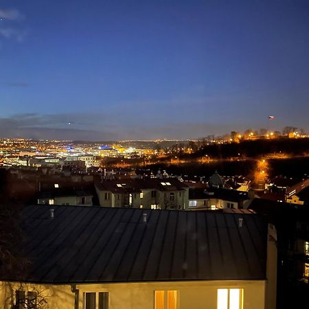 Apartment Cimburkova Prag Eksteriør billede